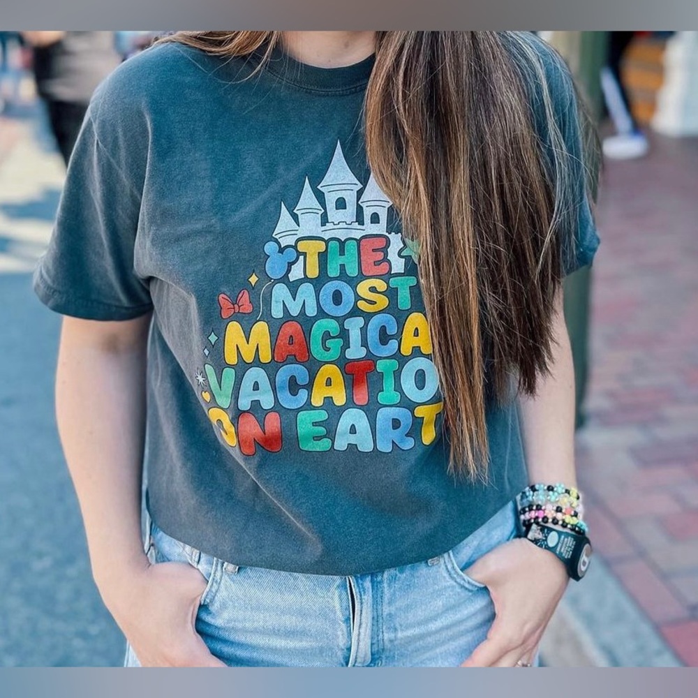 Disney Castle T-Shirt - worn once!!